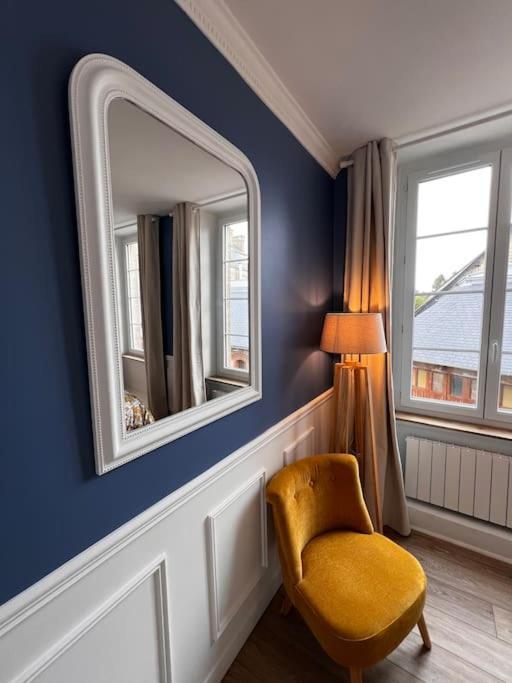 Appartement Richard Merrill 2 Personnes En Plein Centre Sainte-Mère-Église Exteriör bild
